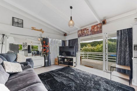 Photo of property in 50b Milton Terrace, Picton, 7220