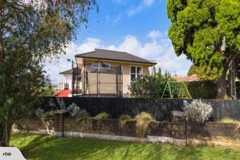 Photo of property in 2/10 Liverpool Street, Papakura, 2110