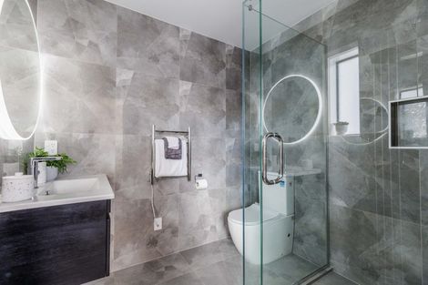 Photo of property in 142 Amesbury Drive, Churton Park, Wellington, 6037