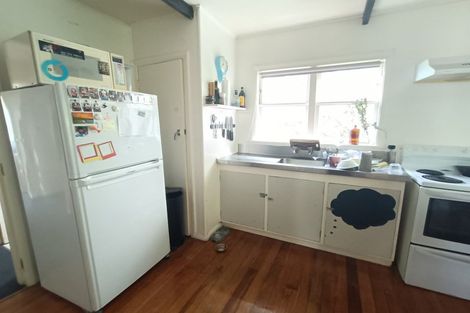 Photo of property in 50 Bedford Street, Northland, Wellington, 6012