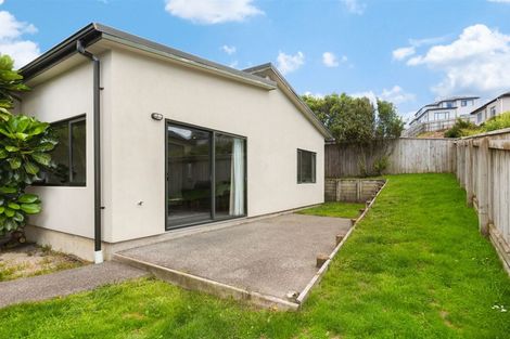 Photo of property in 7 Kaweka Close, Aotea, Porirua, 5024