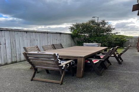 Photo of property in 3 Franheim Crescent, Orewa, 0931