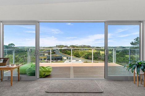 Photo of property in 8 Cornwall Way, Mangawhai Heads, Mangawhai, 0505