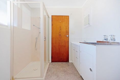 Photo of property in 18u2 Agra Crescent, Khandallah, Wellington, 6035