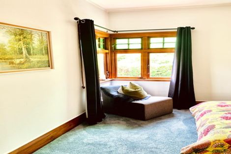 Photo of property in 6 Governor Road, Northland, Wellington, 6012