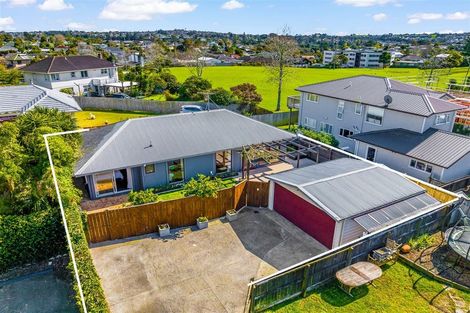 Photo of property in 640a Te Atatu Road, Te Atatu Peninsula, Auckland, 0610