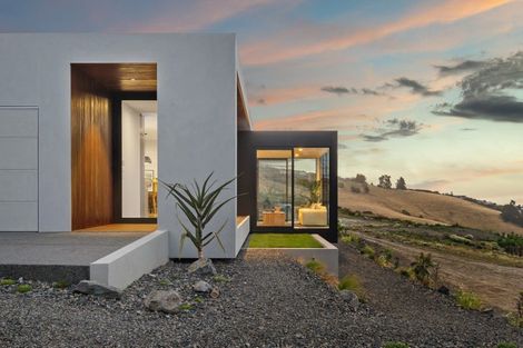 Photo of property in 17 Rauhea Lane, Clifton, Christchurch, 8081