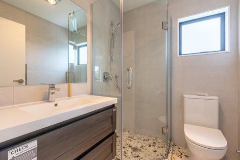 Photo of property in 5/77 Glenmore Road, Sunnyhills, Auckland, 2010