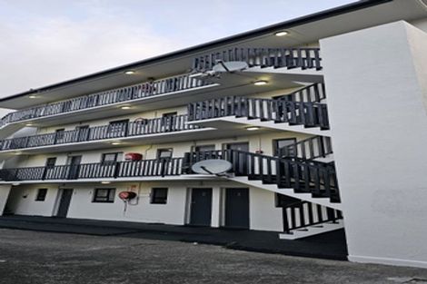Photo of property in 52u4 Russell Terrace, Berhampore, Wellington, 6023