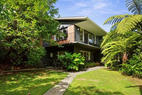Photo of property in 23 Vista Crescent, Maoribank, Upper Hutt, 5018