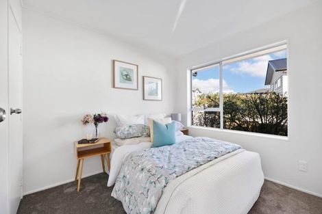 Photo of property in 1/27 Shanaway Rise, Hillcrest, Auckland, 0627