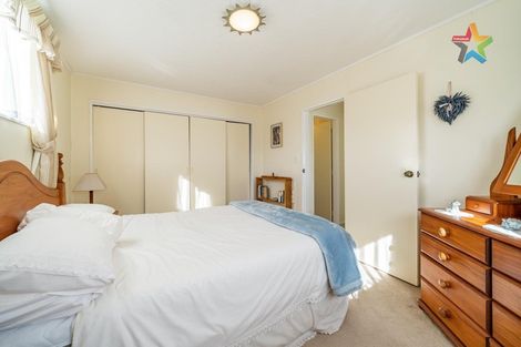 Photo of property in 22 Waddington Drive, Naenae, Lower Hutt, 5011