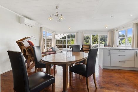 Photo of property in 24 Huruhuru Road, Massey, Auckland, 0614