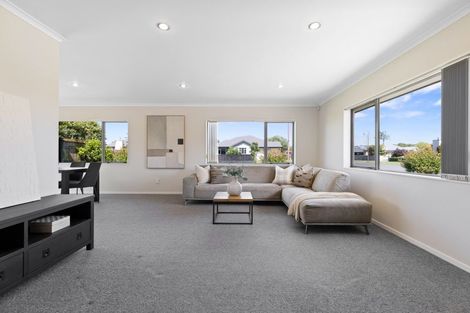 Photo of property in 21 Madison Street, Cambridge, 3434