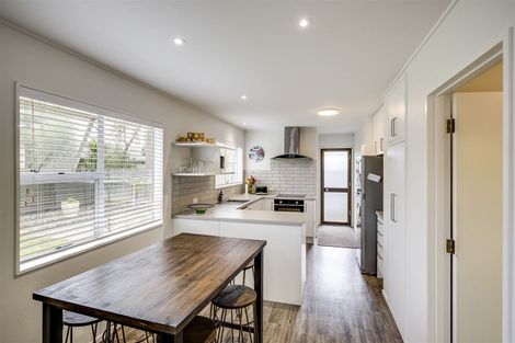 Photo of property in 46 Anderson Road, Taradale, Napier, 4112