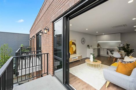 Photo of property in 16 Village Quarter Lane, Frankton, Hamilton, 3204