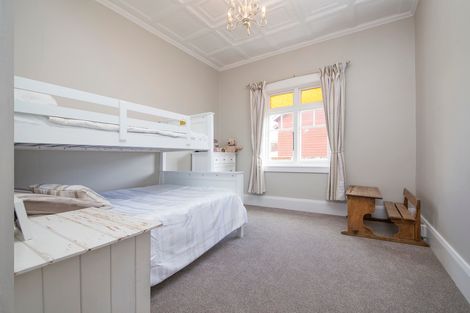 Photo of property in 2 Rewa Street, New Lynn, Auckland, 0600