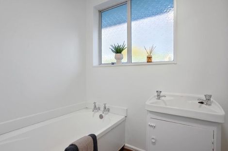 Photo of property in 26 Shetland Street, Woolston, Christchurch, 8062