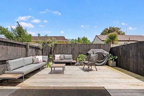 Photo of property in 49 Chiefs Court, Hamilton East, Hamilton, 3216