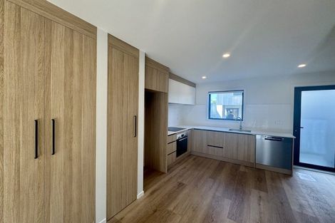 Photo of property in 12/506 Glenfield Road, Bayview, Auckland, 0629