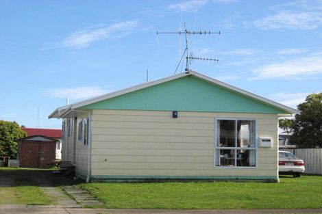 Photo of property in 13 Vincent Drive, Levin, 5510