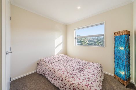 Photo of property in 6 Bluejacket Place, Whitby, Porirua, 5024