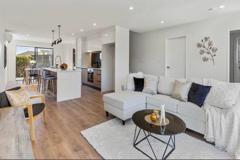 Photo of property in 40e Nikau Street, New Lynn, Auckland, 0600