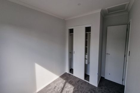 Photo of property in 425f Great South Road, Opaheke, 2113