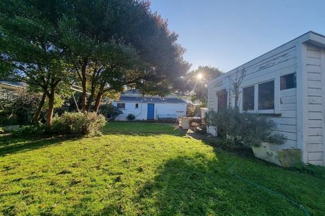 Photo of property in 13 Stoke Street, Sumner, Christchurch, 8081