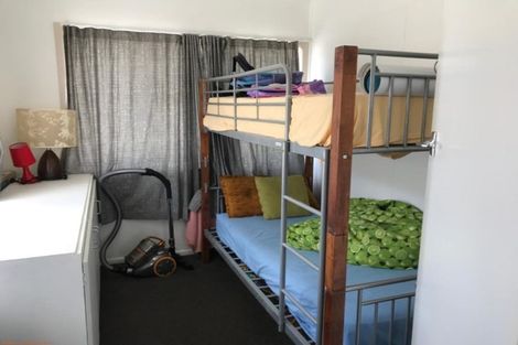 Photo of property in 27 Collins Road, Melville, Hamilton, 3206