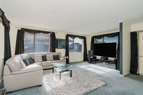 Photo of property in 3 Aldershot Place, Nawton, Hamilton, 3200
