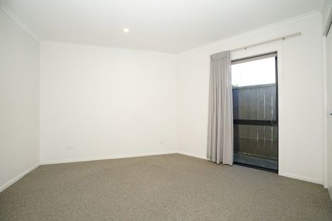 Photo of property in 59u4 Oakfield Crescent, Pukete, Hamilton, 3200