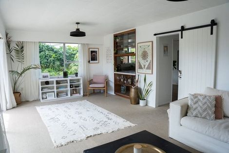 Photo of property in 3/237 Courtenay Street, Strandon, New Plymouth, 4312