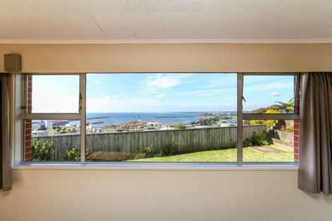 Photo of property in 1/1 Findlay Street, Moturoa, New Plymouth, 4310