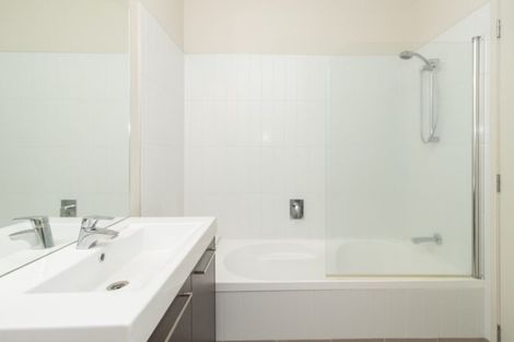Photo of property in Atlas Apartments, 30/49 Maunganui Road, Mount Maunganui, 3116