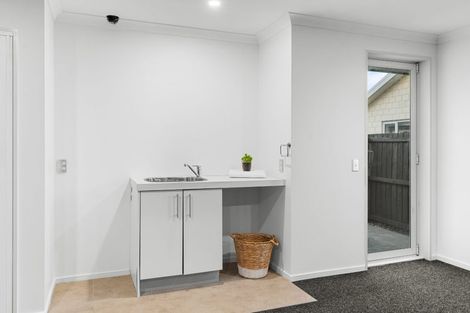 Photo of property in 17 Cunneen Place, Aidanfield, Christchurch, 8025