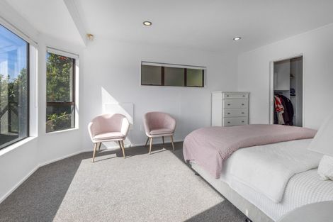 Photo of property in 40 Mercury Way, Whitby, Porirua, 5024