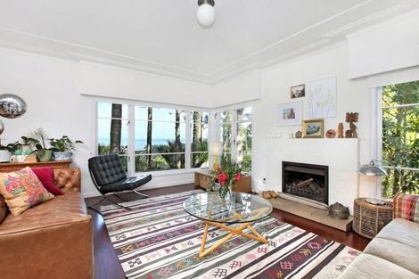 Photo of property in 108 Scenic Drive, Titirangi, Auckland, 0604