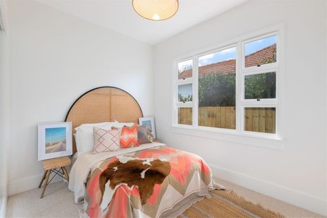 Photo of property in 244 Edgeware Road, Edgeware, Christchurch, 8013