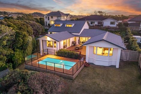 Photo of property in 23 Samwell Drive, Whitby, Porirua, 5024