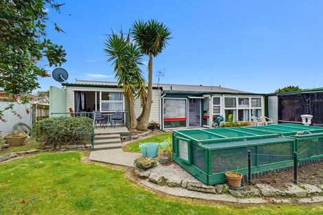 Photo of property in 26 East Road, Shannon, 4821