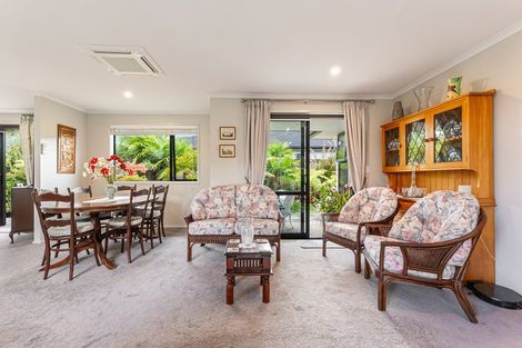 Photo of property in 24 Hooton Drive, Kumeu, 0810