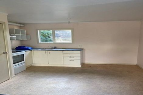 Photo of property in 77 Awaruku Road, Torbay, Auckland, 0630