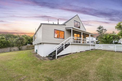 Photo of property in 5 Chardon Place, Henderson, Auckland, 0612