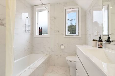 Photo of property in 115 Awhitu Road, Karioitahi, Waiuku, 2683