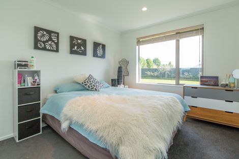 Photo of property in 11d Cameron Crescent, Rolleston, 7614