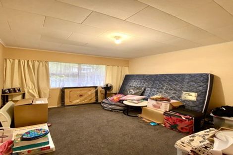 Photo of property in 18f2- Hillside Drive, Maoribank, Upper Hutt, 5018