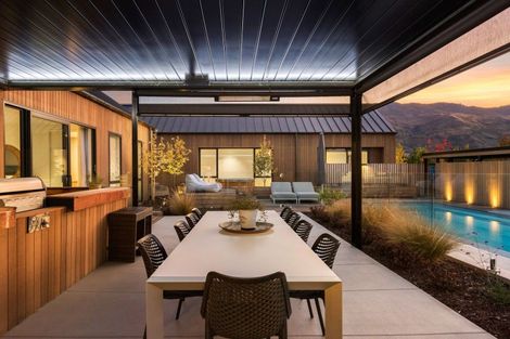 Photo of property in 14 Deans Drive, Wanaka, 9305