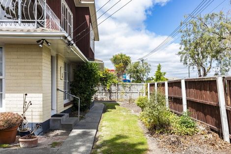 Photo of property in 19 Brookby Crescent, Avonhead, Christchurch, 8042