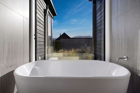 Photo of property in 2 Kotuku Lane, Hobsonville, Auckland, 0616